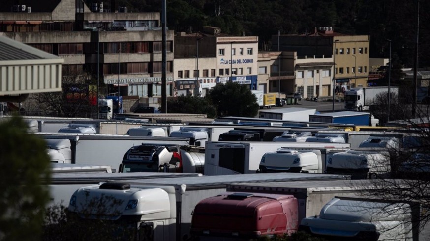 Unos 1.200 camioneros murcianos pueden verse afectados por los cortes en la frontera con Francia