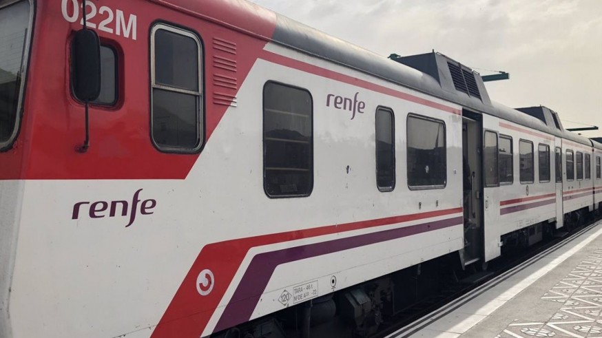 Renfe duplicará los Cercanías con Alicante para el 'Bando de la Huerta'