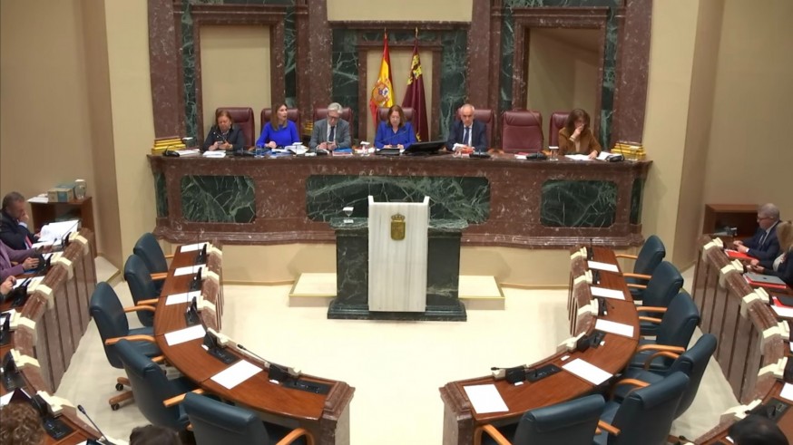 Curiosidades y anécdotas del regreso de los plenos de la Asamblea al hemiciclo reformado